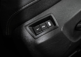 Подержанный автомобиль Opel Insignia Sedan 2013 года (17 фото)