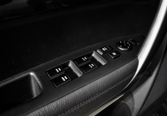 Подержанный автомобиль Kia Sorento 2015 года (19 фото)