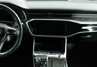 Подержанный автомобиль Audi A6 Sedan 2019 года (14 фото)