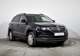 Подержанный автомобиль Skoda Karoq 2021 года (3 фото)