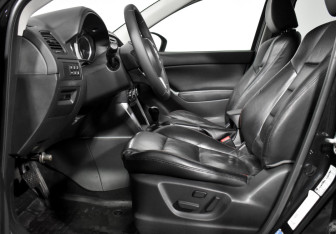 Подержанный автомобиль Mazda CX-5 2012 года (12 фото)