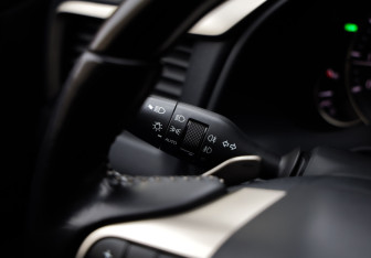 Подержанный автомобиль Lexus RX 2021 года (24 фото)