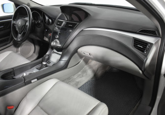 Подержанный автомобиль Acura ZDX 2012 года (12 фото)