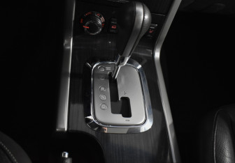 Подержанный автомобиль Nissan Pathfinder 2012 года (19 фото)