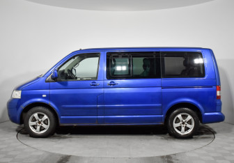 Подержанный автомобиль Volkswagen Multivan 2004 года (8 фото)