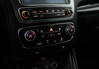 Подержанный автомобиль Kia Sorento 2016 года (16 фото)