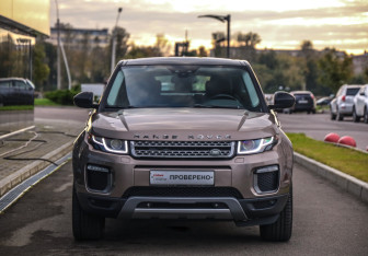 Подержанный автомобиль Land Rover Range Rover Evoque 2017 года (4 фото)