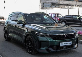 Подержанный автомобиль Voyah Free 2023 года (4 фото)