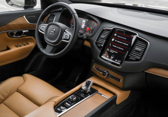 Подержанный автомобиль Volvo XC90 2019 года (11 фото)