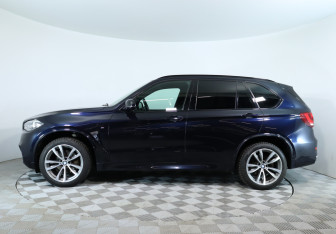 Подержанный автомобиль BMW X5 2017 года (9 фото)