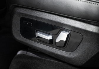 Подержанный автомобиль BMW X7 2021 года (20 фото)