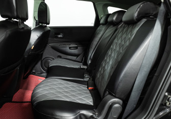 Подержанный автомобиль Nissan Qashqai+2 2011 года (10 фото)