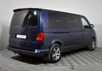 Подержанный автомобиль Volkswagen Caravelle 2011 года (5 фото)