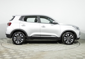 Подержанный автомобиль Chery Tiggo 4 Pro 2024 года (4 фото)