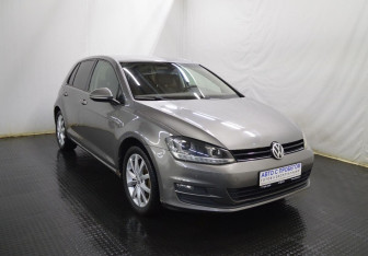 Подержанный автомобиль Volkswagen Golf Hatchback 2013 года (3 фото)