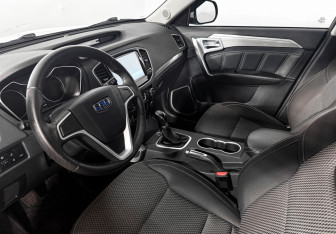 Подержанный автомобиль Geely Emgrand X7 2019 года (9 фото)