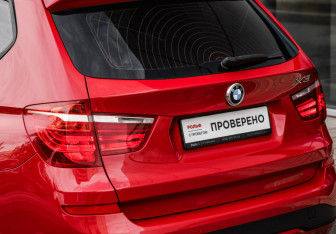 Подержанный автомобиль BMW X3 2017 года (12 фото)