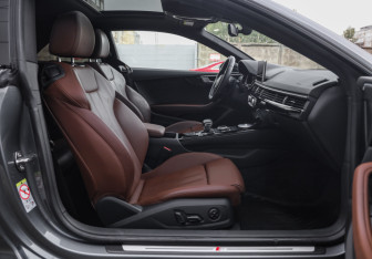 Подержанный автомобиль Audi A5 Coupe 2019 года (31 фото)