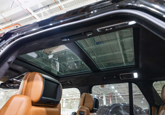 Подержанный автомобиль Land Rover Range Rover 2014 года (33 фото)