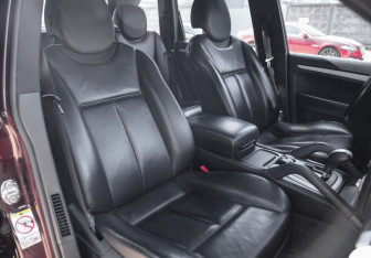 Подержанный автомобиль Porsche Cayenne 2007 года (22 фото)