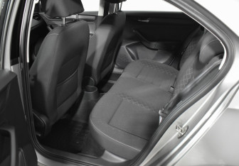Подержанный автомобиль Skoda Rapid Liftback 2020 года (11 фото)