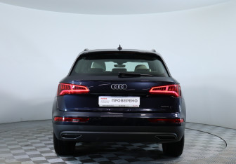 Подержанный автомобиль Audi Q5 2019 года (6 фото)