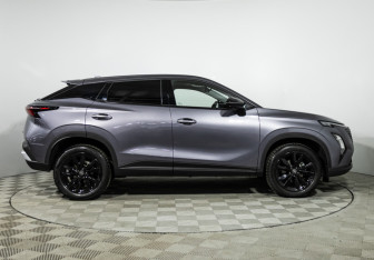 Подержанный автомобиль Omoda C5 2024 года (4 фото)