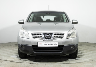 Подержанный автомобиль Nissan Qashqai 2009 года (2 фото)