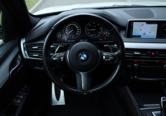 Подержанный автомобиль BMW X6 2018 года (9 фото)
