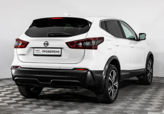 Подержанный автомобиль Nissan Qashqai 2021 года (6 фото)