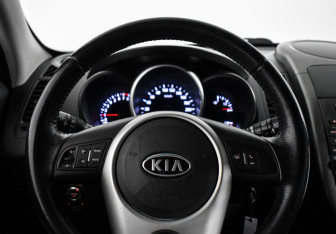 Подержанный автомобиль Kia Soul 2012 года (14 фото)