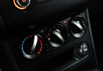 Подержанный автомобиль Nissan Qashqai+2 2012 года (15 фото)