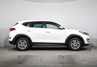 Подержанный автомобиль Hyundai Tucson 2018 года (4 фото)