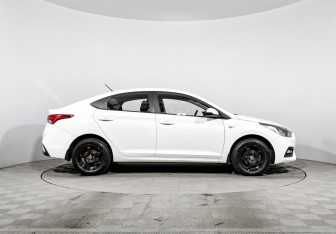 Подержанный автомобиль Hyundai Solaris Sedan 2017 года (4 фото)