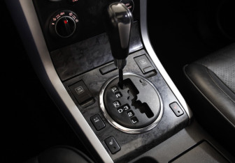 Подержанный автомобиль Suzuki Grand Vitara 2011 года (17 фото)