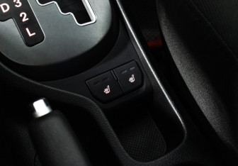 Подержанный автомобиль Kia Rio Sedan 2014 года (17 фото)