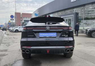 Подержанный автомобиль Changan UNI-K 2024 года (5 фото)