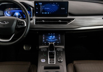 Подержанный автомобиль Chery Tiggo 8 Pro 2023 года (15 фото)