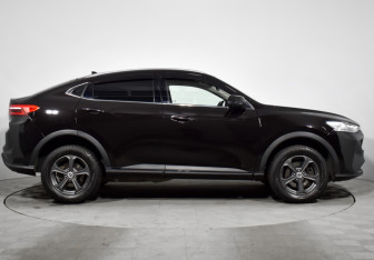 Подержанный автомобиль Haval F7x 2023 года (3 фото)