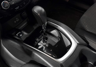 Подержанный автомобиль Nissan X-Trail 2021 года (11 фото)