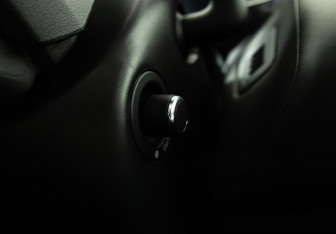 Подержанный автомобиль Land Rover Range Rover Sport 2020 года (25 фото)