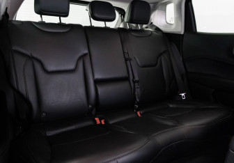 Подержанный автомобиль Jeep Compass 2018 года (22 фото)