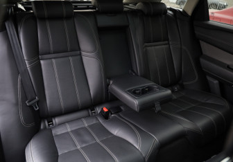 Подержанный автомобиль Land Rover Range Rover Velar 2019 года (28 фото)