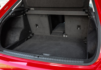 Подержанный автомобиль Audi Q3 2021 года (31 фото)