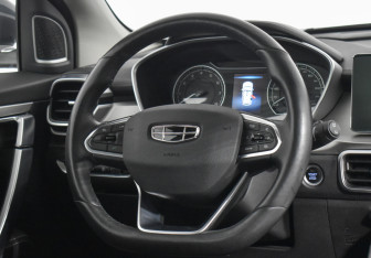 Подержанный автомобиль Geely Coolray 2021 года (14 фото)