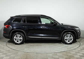Подержанный автомобиль Skoda Kodiaq 2020 года (4 фото)