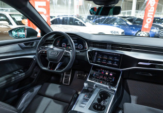 Подержанный автомобиль Audi A6 Wagon 2018 года (15 фото)