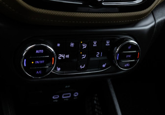 Подержанный автомобиль Chevrolet TrailBlazer 2020 года (30 фото)