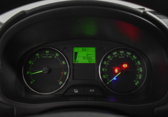 Подержанный автомобиль Skoda Fabia Hatchback 2013 года (16 фото)
