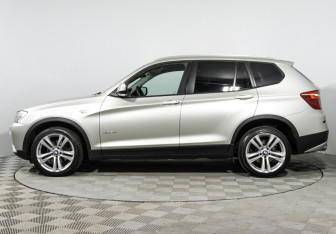 Подержанный автомобиль BMW X3 2011 года (8 фото)